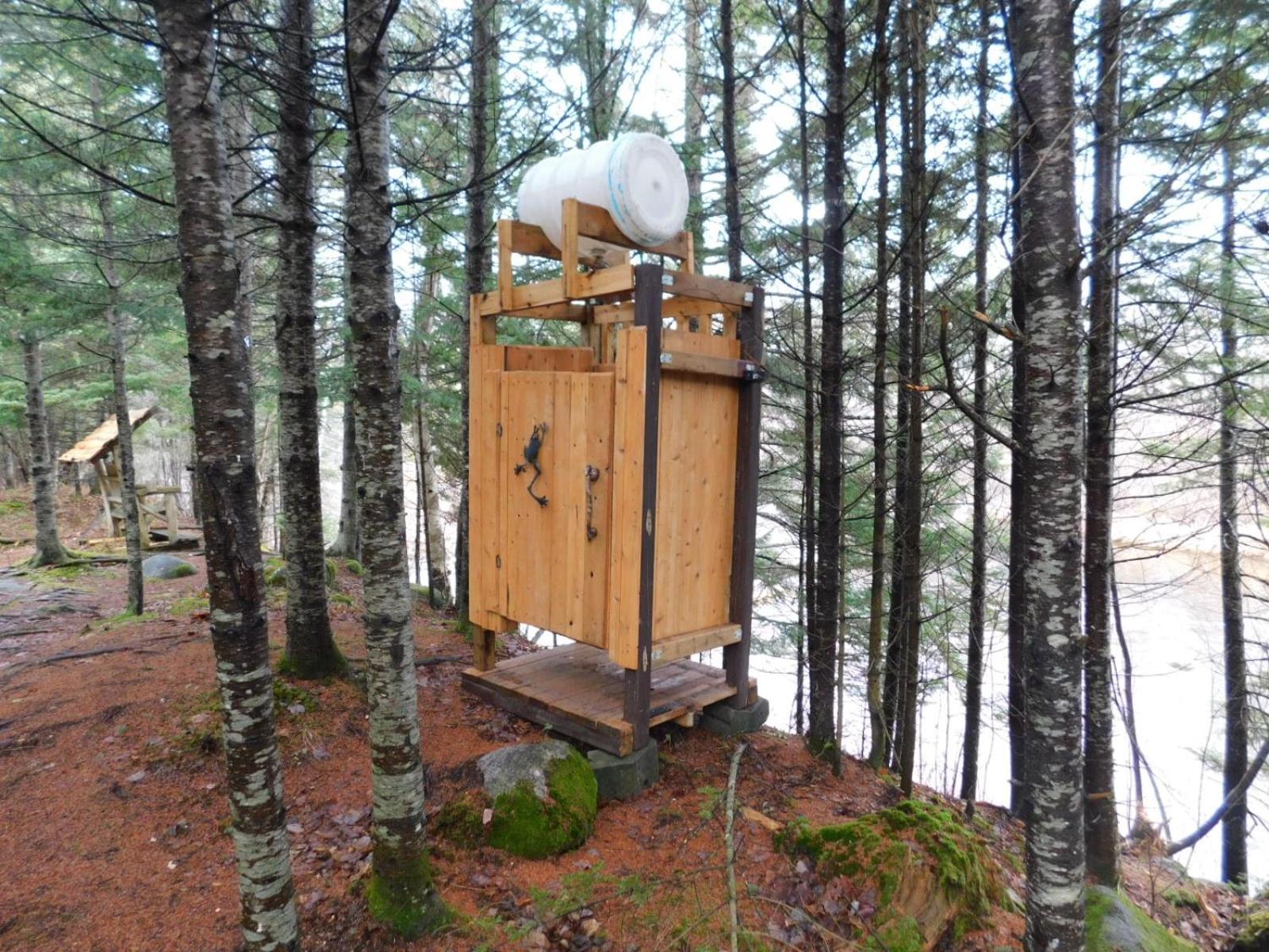 Aux Tipis De La Riviere Sauvage Villa Saint Romain Bagian luar foto